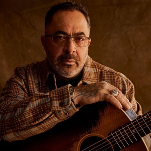 Aaron Lewis