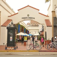 Top of Paseo Nuevo, Santa Bárbara, CA