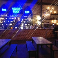 The Good Luck Bar, Johannesburgo