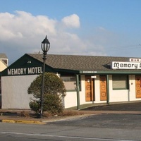 Memory Motel & Bar, Montauk, NY