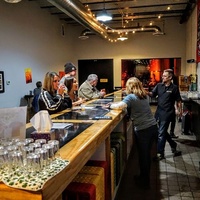 Conciertos de rock en Flat Earth Brewing, Saint Paul, MN Flat Earth Brewing, Saint Paul, MN