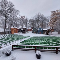 Freilichtbuhne, Waren