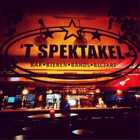 Spektakel, Asten