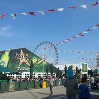 Volksfestplatz, Hof