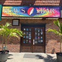 Beaus Bar, Huntington, NY