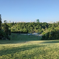 Earl Bales Park, Toronto