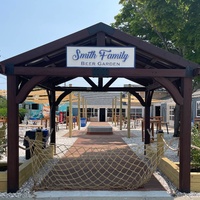 Conciertos de rock en Smith Family Beer Garden, Hyannis, MA Smith Family Beer Garden, Hyannis, MA