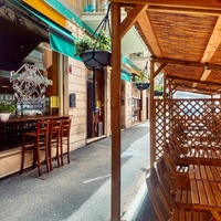 PorknRoll, Roma